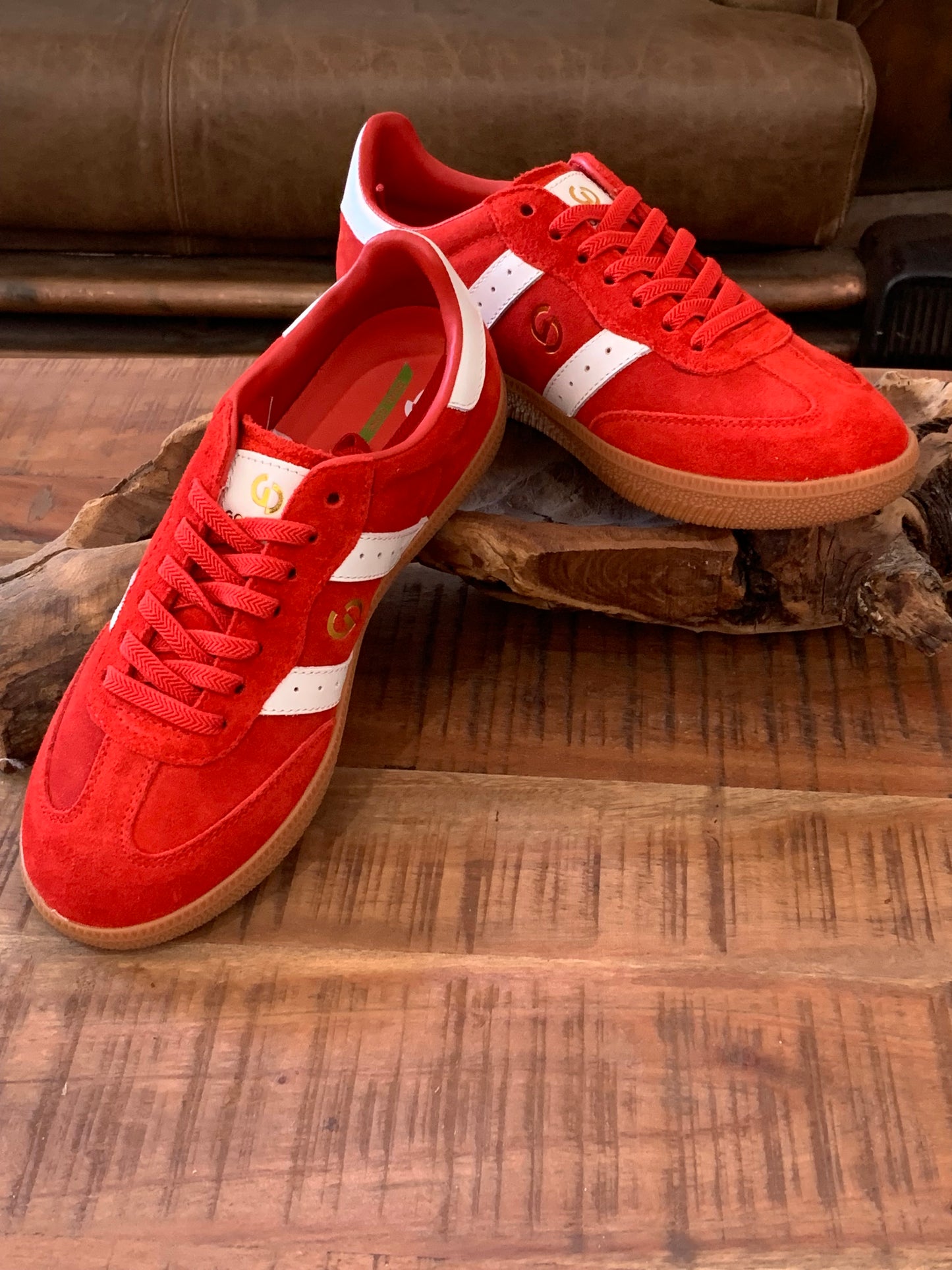 2001 PARALLEL AURORA RED SUEDE/WHITE LEATHER