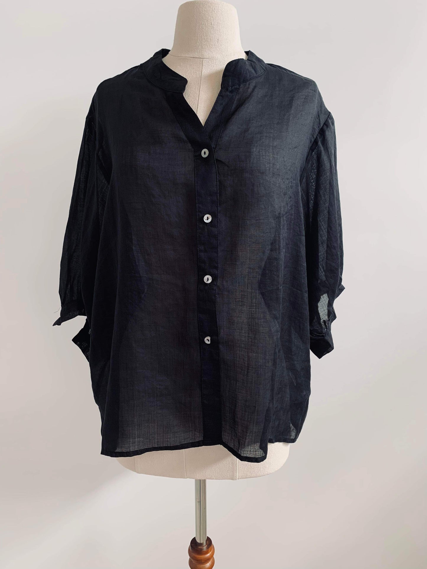 Erika Aurora Linen Top in Black