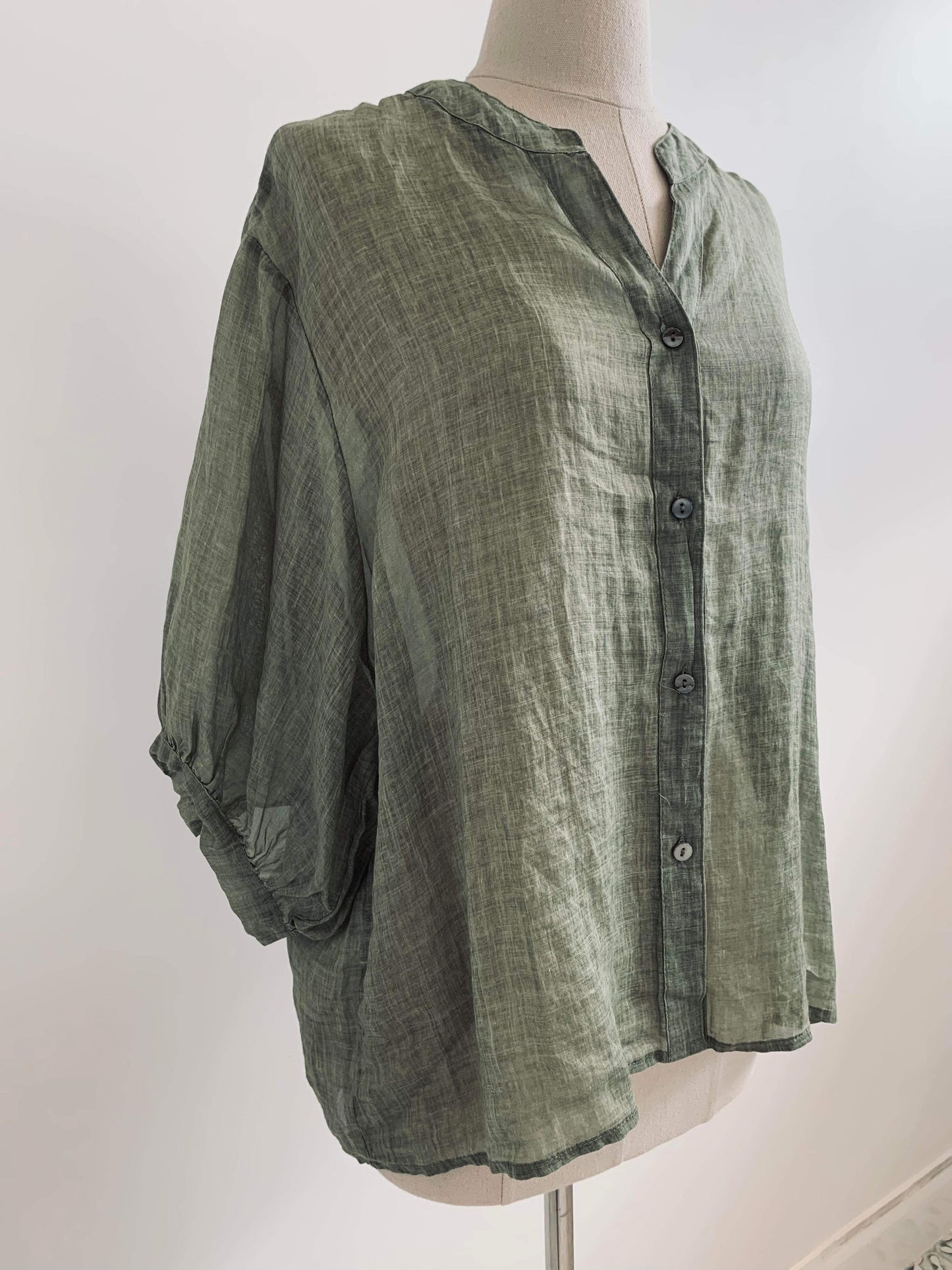 Erika Aurora Linen Top in Khaki
