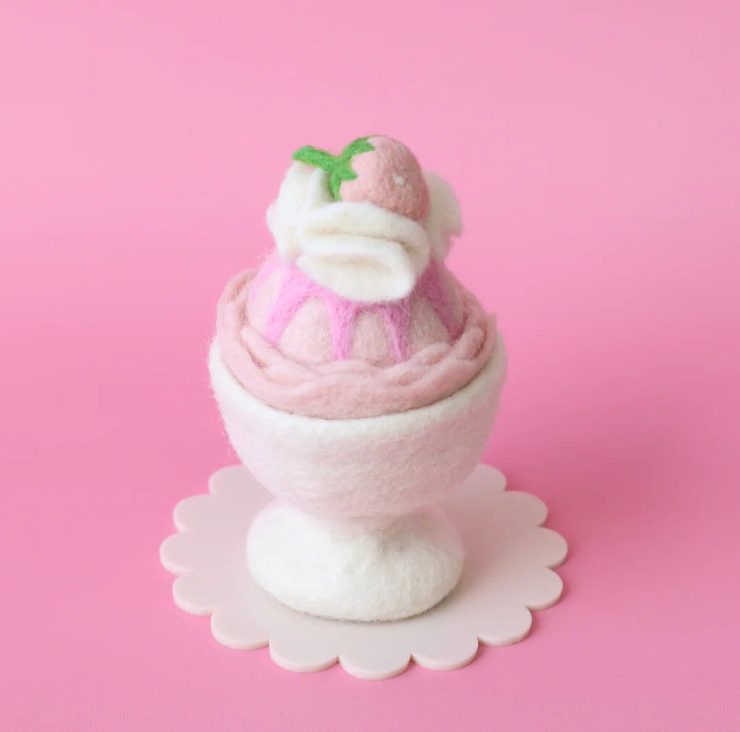 Juni Moon - Sundaes