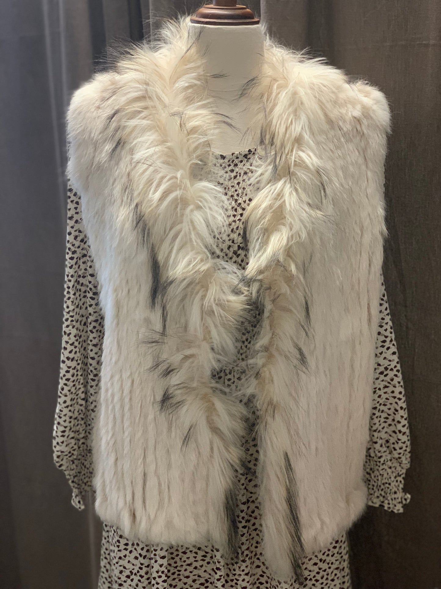 Rabbit Fur Vest - Short