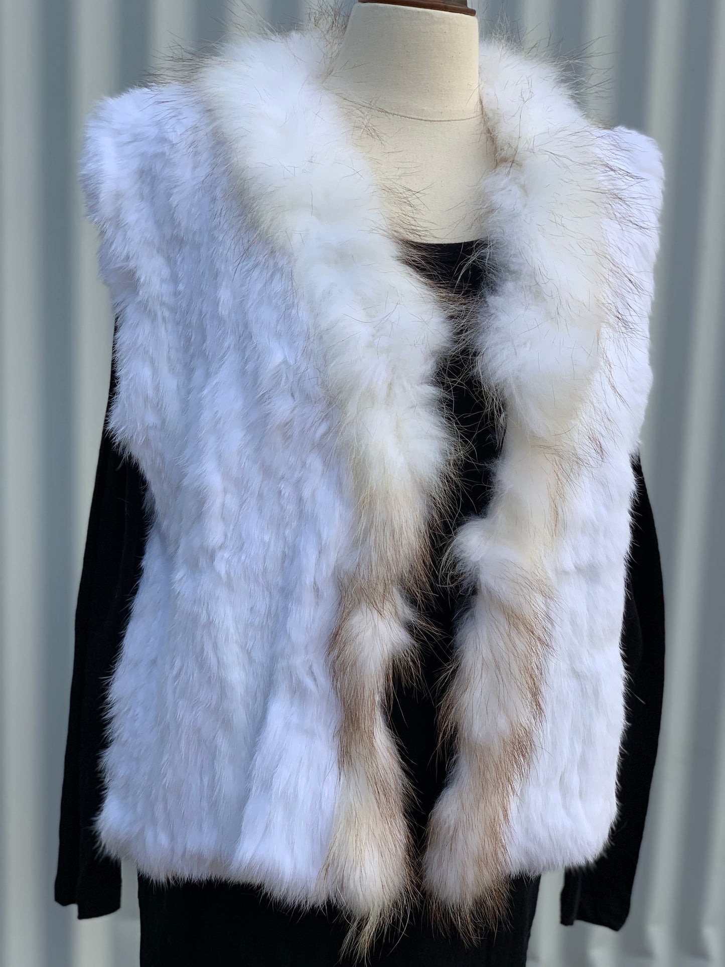 Rabbit Fur Vest - Short