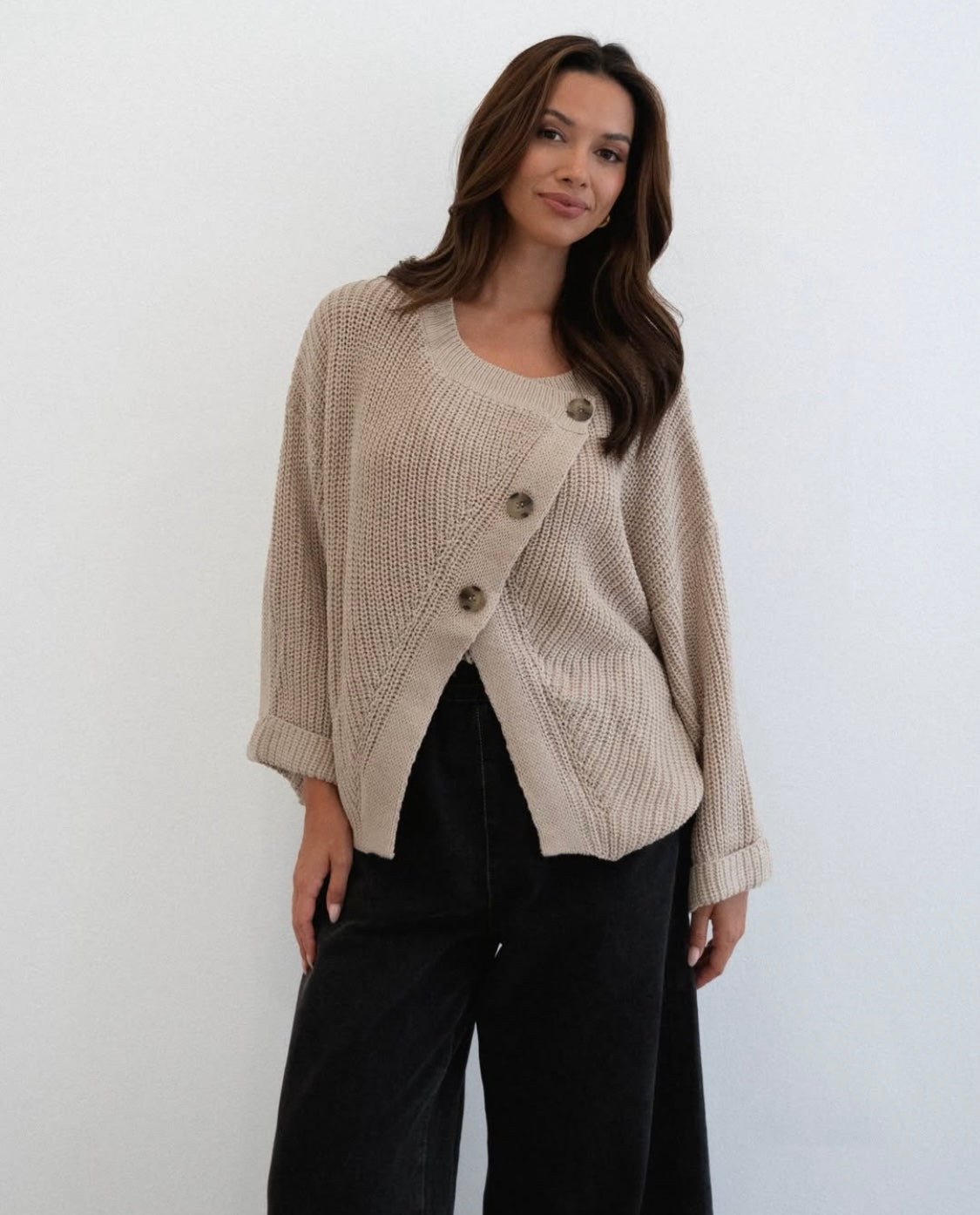Casey button cardi-dk beige