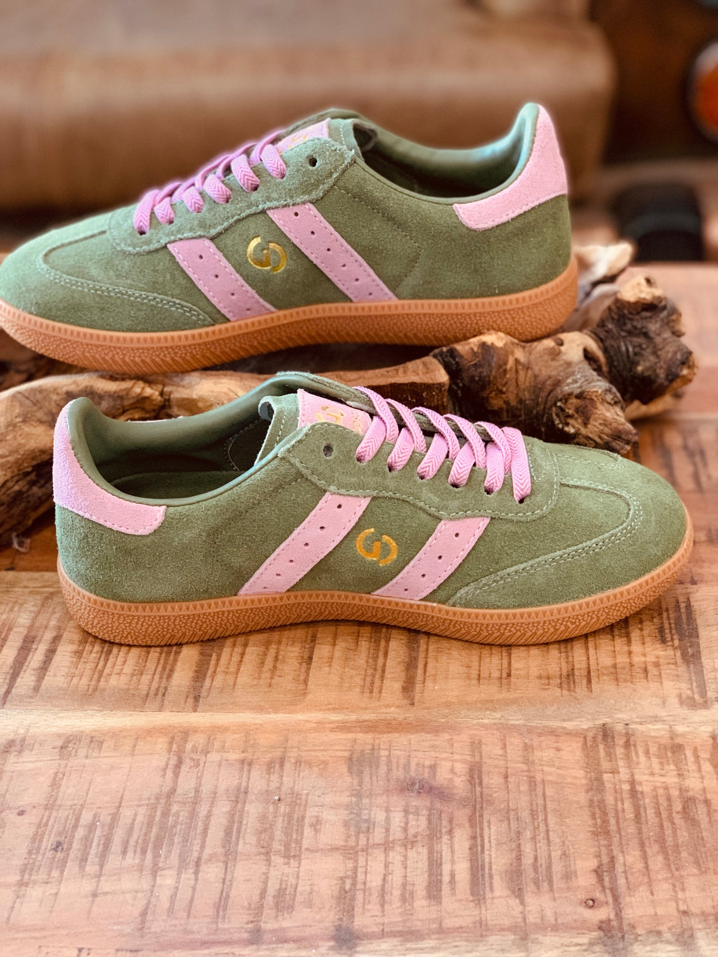 2001 PARALLEL
SAGE SUEDE/ PINK SUEDE