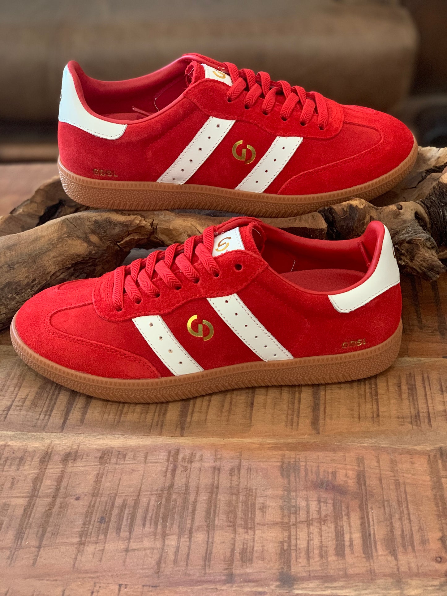 2001 PARALLEL AURORA RED SUEDE/WHITE LEATHER