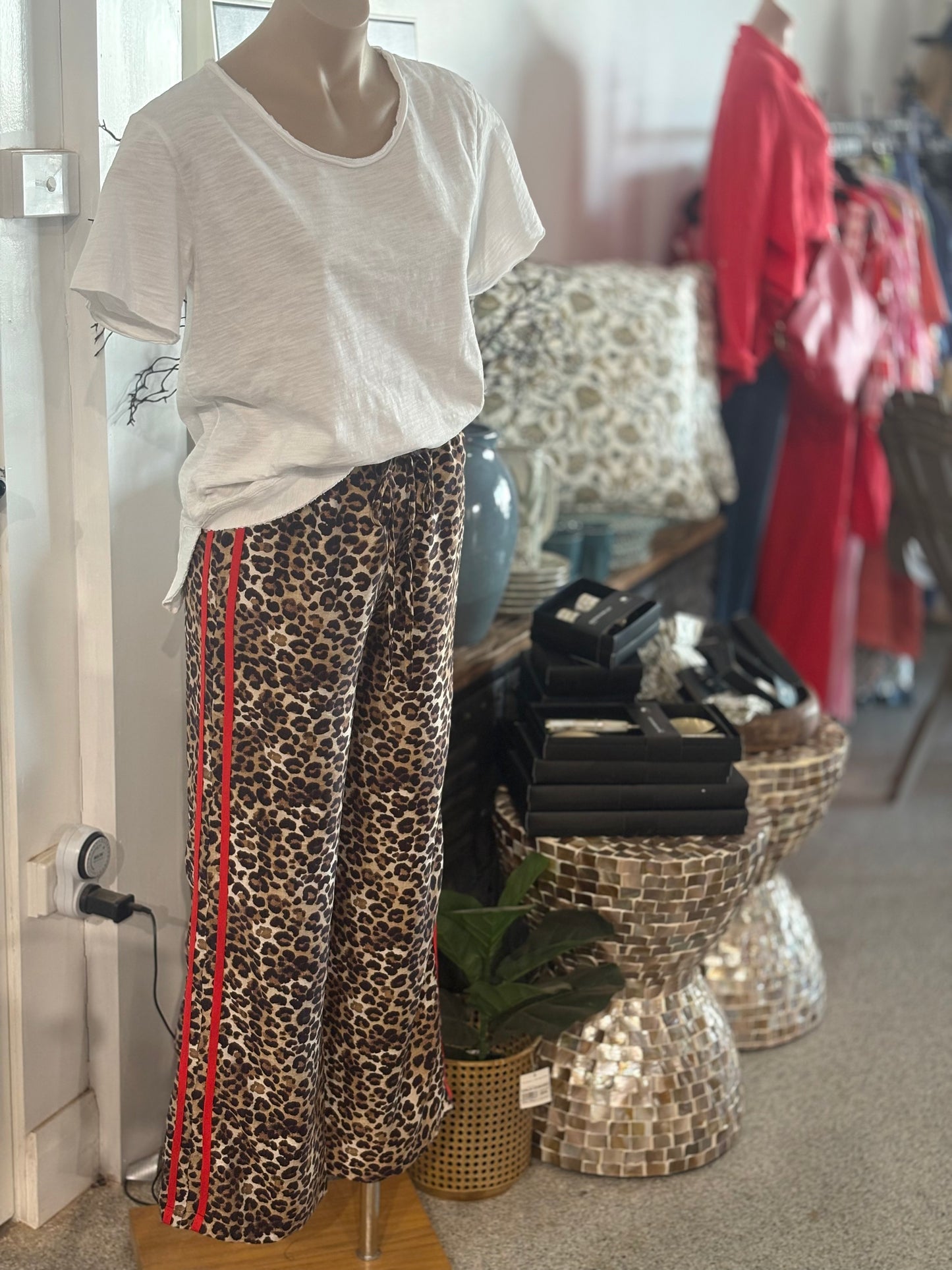 Contrast Line Leopard Pants