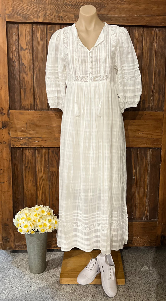 Abbie Lace Maxi Dress